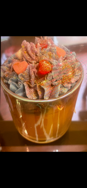 Sweetheart Frosted Delight Candle